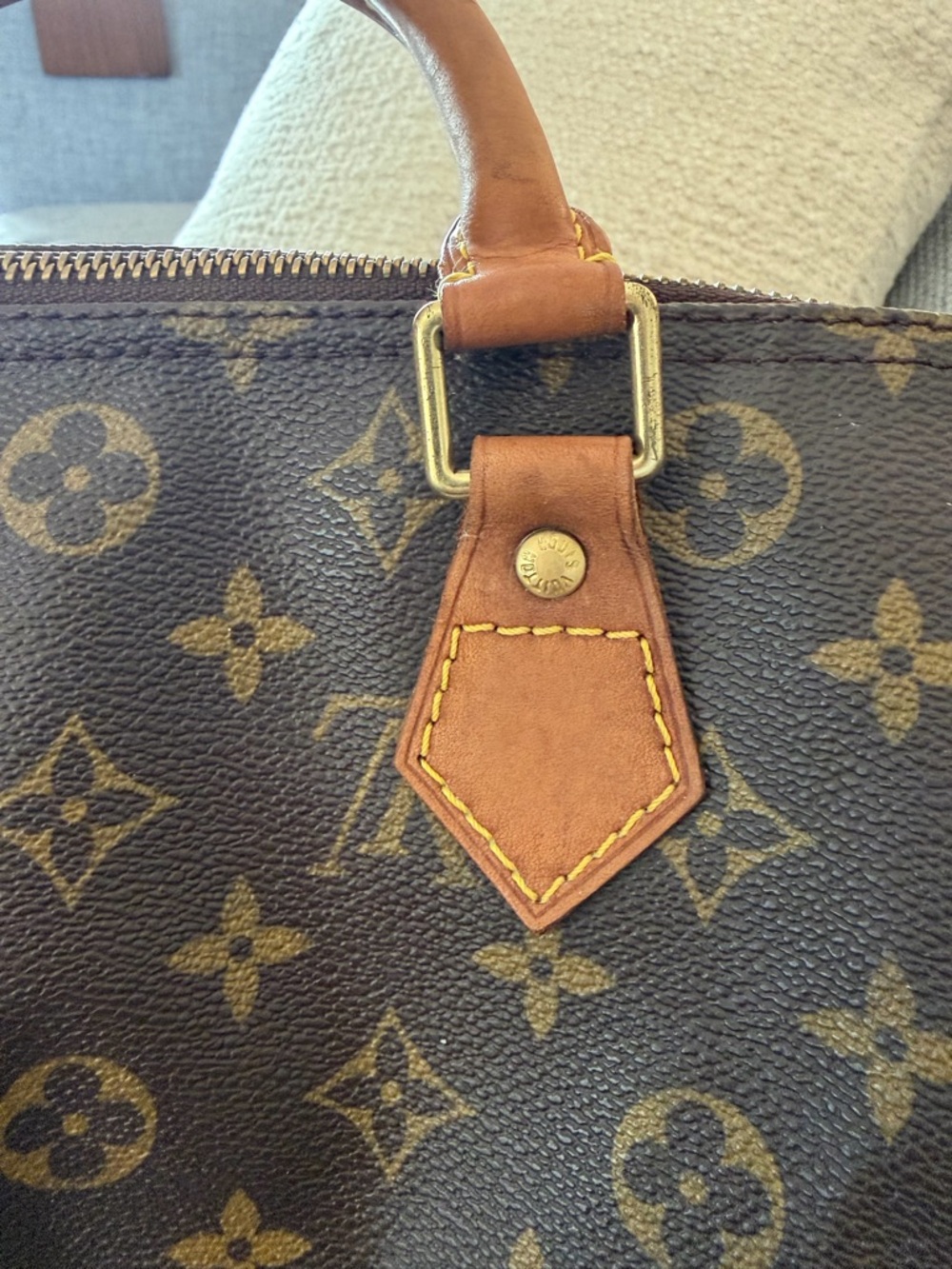 Louis Vuitton Monogram Canvas Speedy 30 - Picture 4 of 12